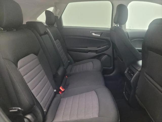 2020 Ford Edge SE