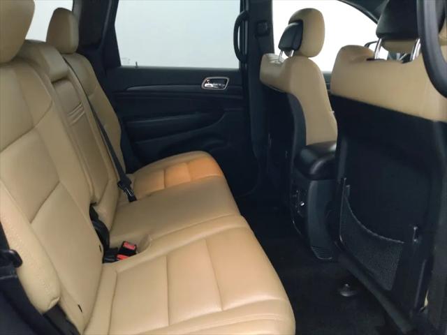 2017 Jeep Grand Cherokee Laredo 4x2