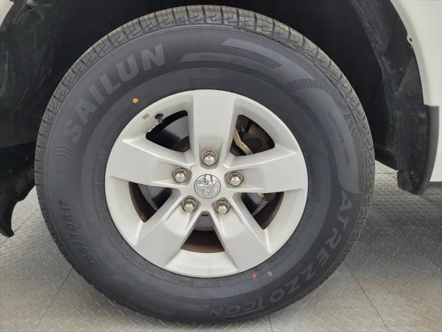 2023 Ram 1500 Classic SLT Crew Cab 4x4 5'7" Box