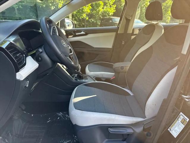 2025 Volkswagen Taos 1.5T S