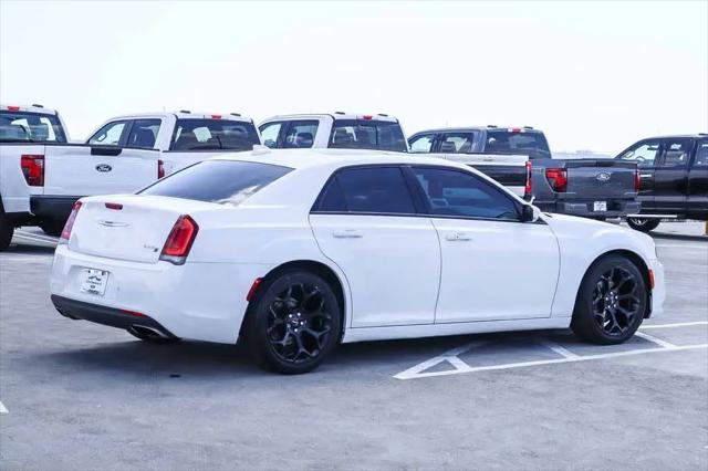 2016 Chrysler 300 300S