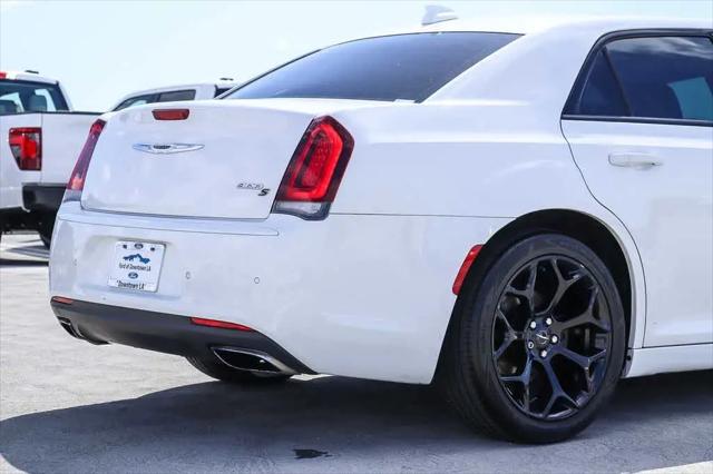 2016 Chrysler 300 300S