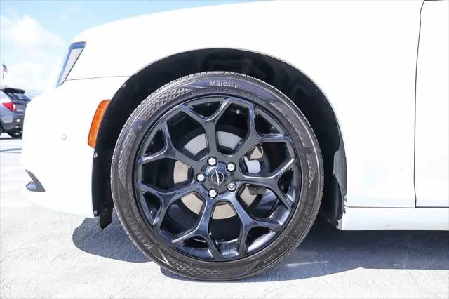 2016 Chrysler 300 300S