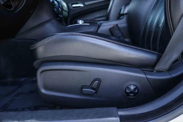 2016 Chrysler 300 300S