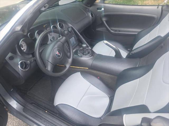2007 Pontiac Solstice Base