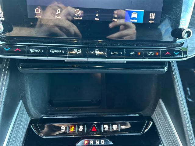 2024 Jeep Wagoneer Series II 4x2