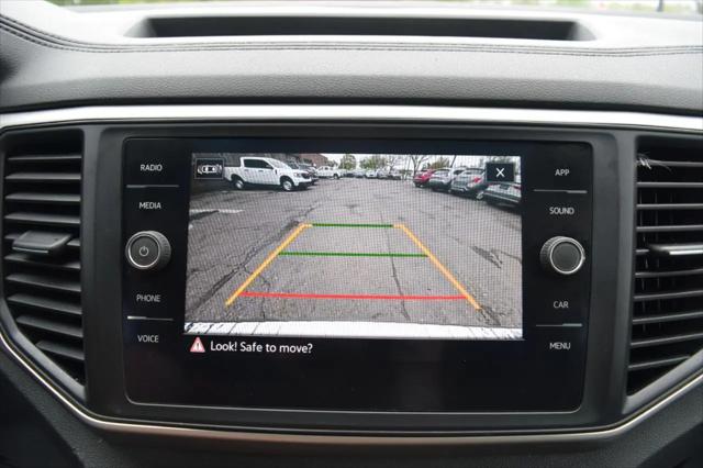2021 Volkswagen Atlas 3.6L V6 SE w/Technology R-Line