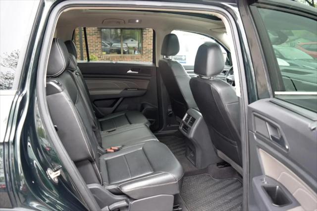 2021 Volkswagen Atlas 3.6L V6 SE w/Technology R-Line