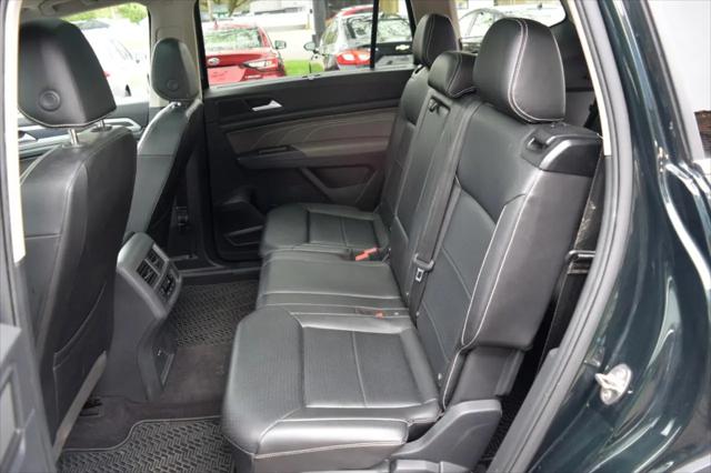 2021 Volkswagen Atlas 3.6L V6 SE w/Technology R-Line