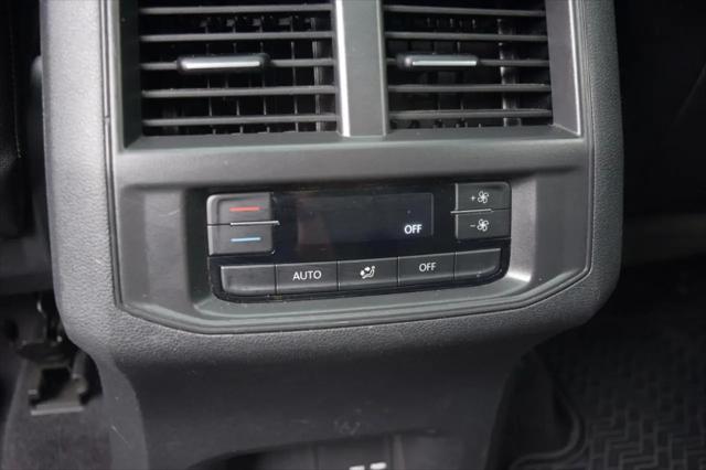 2021 Volkswagen Atlas 3.6L V6 SE w/Technology R-Line