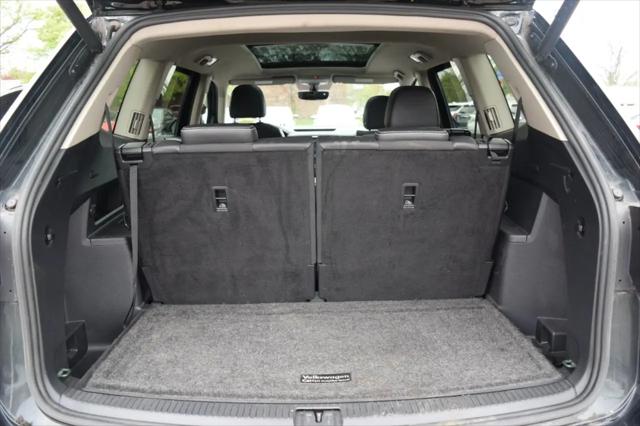 2021 Volkswagen Atlas 3.6L V6 SE w/Technology R-Line