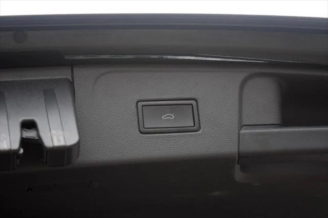 2021 Volkswagen Atlas 3.6L V6 SE w/Technology R-Line