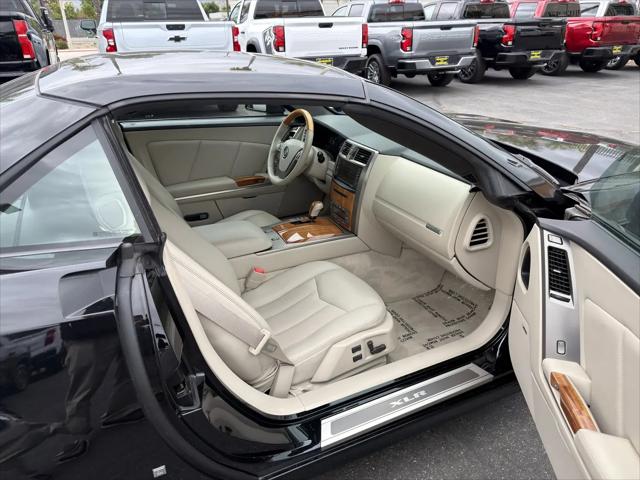 2006 Cadillac XLR Standard