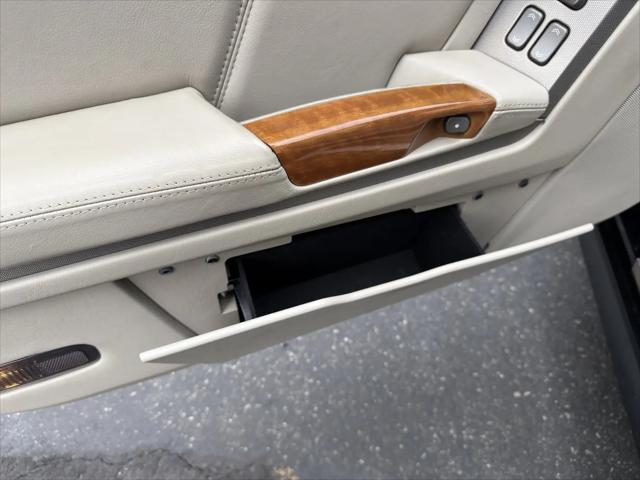 2006 Cadillac XLR Standard