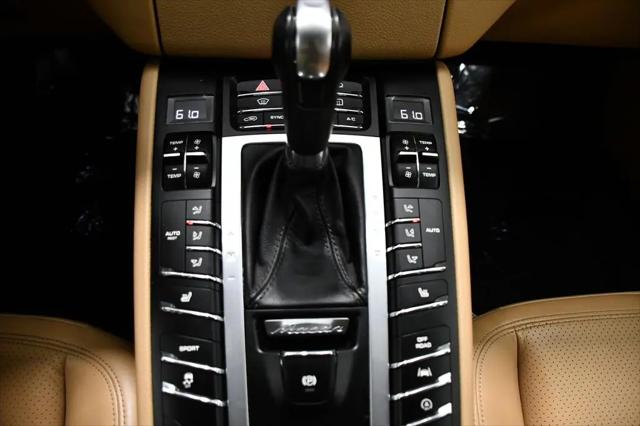 2018 Porsche Macan Macan