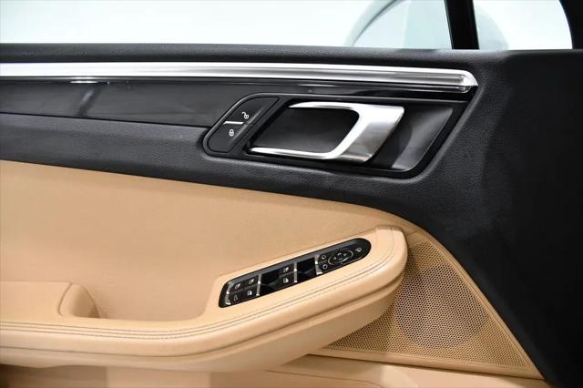 2018 Porsche Macan Macan
