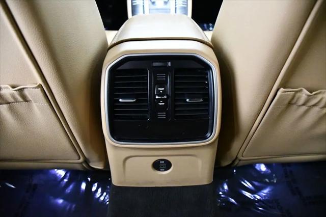 2018 Porsche Macan Macan