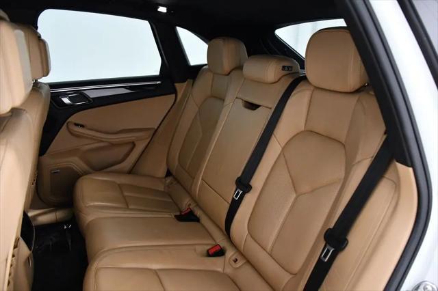2018 Porsche Macan Macan