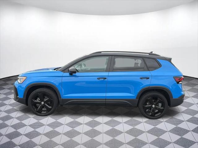 2025 Volkswagen Taos 1.5T SE Black