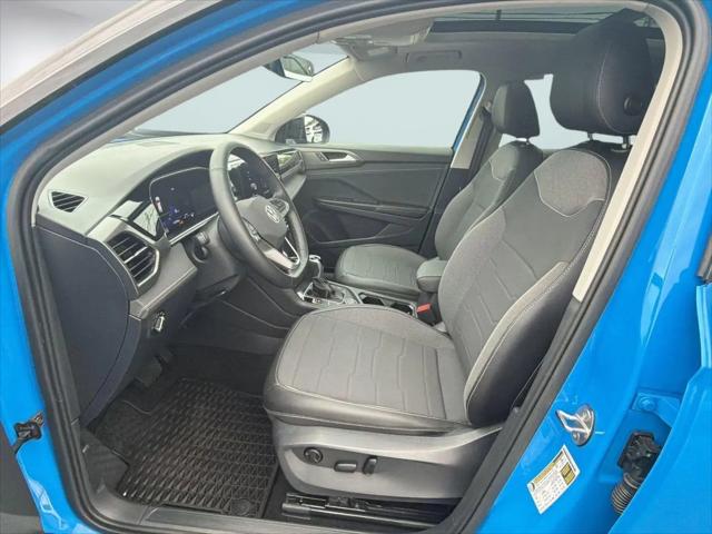 2025 Volkswagen Taos 1.5T SE Black