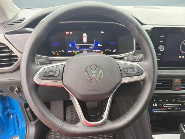 2025 Volkswagen Taos 1.5T SE Black