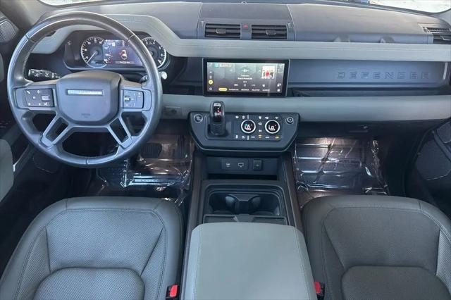 2023 Land Rover Defender 110 X-Dynamic SE
