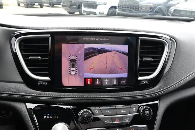 2027 Chrysler Pacifica Limited