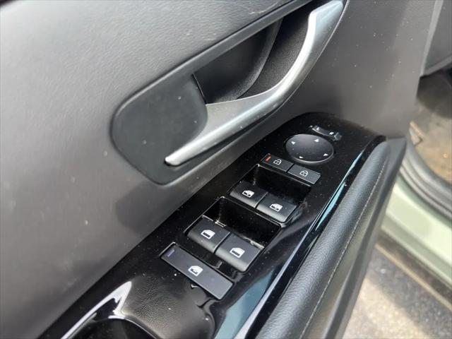 2025 Hyundai Santa Cruz SEL Activity