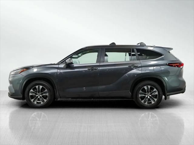 2025 Toyota Highlander XLE