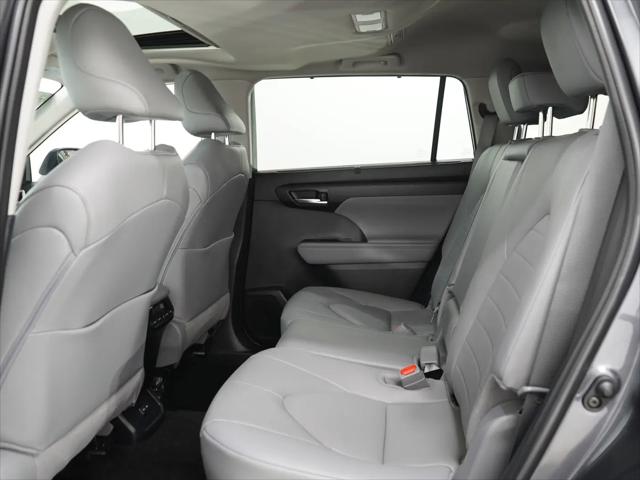 2025 Toyota Highlander XLE