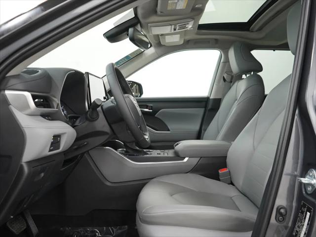 2025 Toyota Highlander XLE