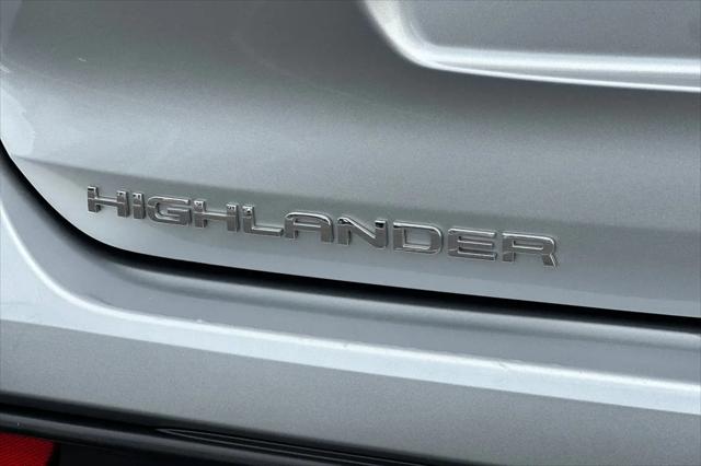 2025 Toyota Highlander LE
