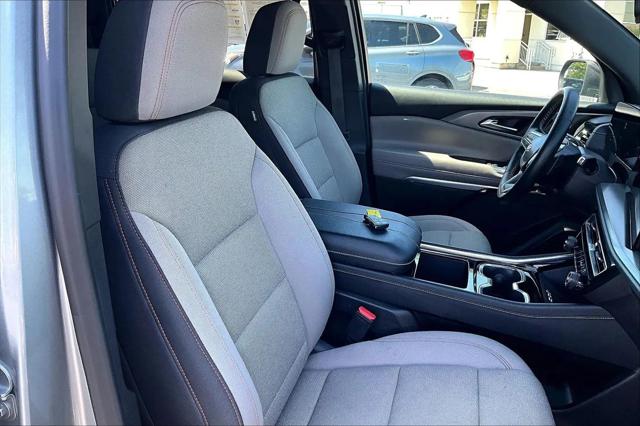 2025 Chevrolet Traverse AWD LT