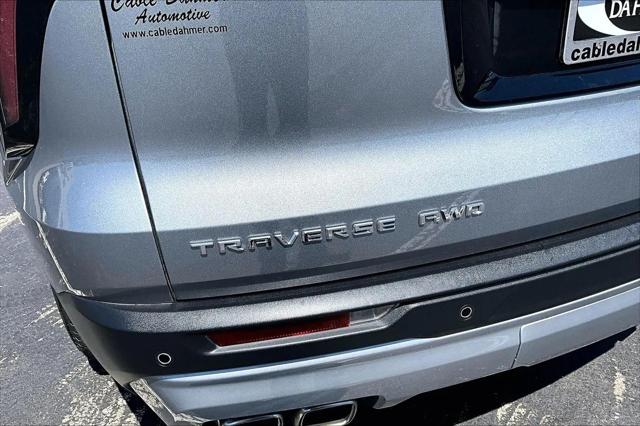 2025 Chevrolet Traverse AWD LT