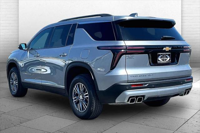 2025 Chevrolet Traverse AWD LT