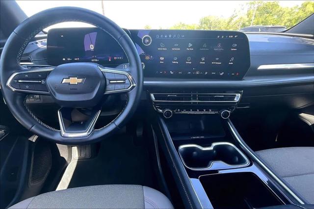 2025 Chevrolet Traverse AWD LT