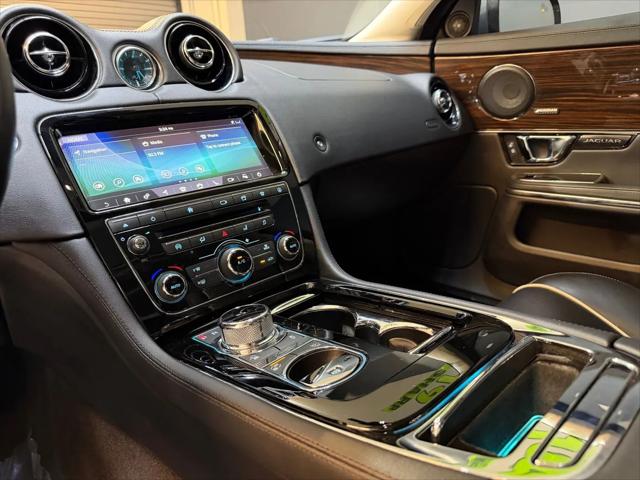 2019 Jaguar XJ R-Sport