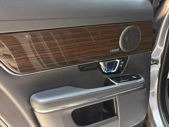 2019 Jaguar XJ R-Sport
