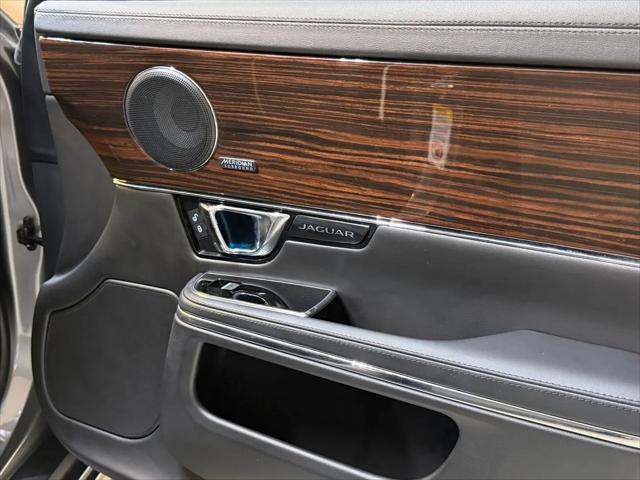 2019 Jaguar XJ R-Sport
