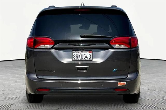 2020 Chrysler Pacifica Hybrid Limited
