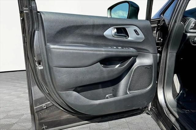 2020 Chrysler Pacifica Hybrid Limited