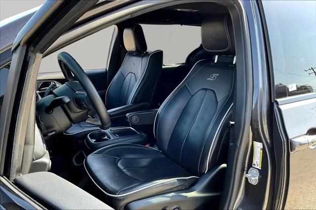 2020 Chrysler Pacifica Hybrid Limited