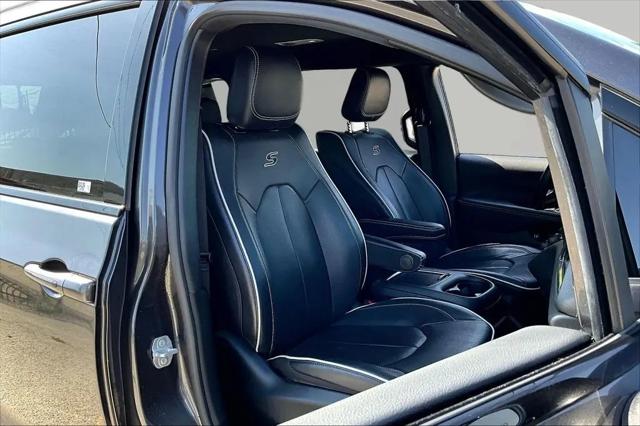 2020 Chrysler Pacifica Hybrid Limited