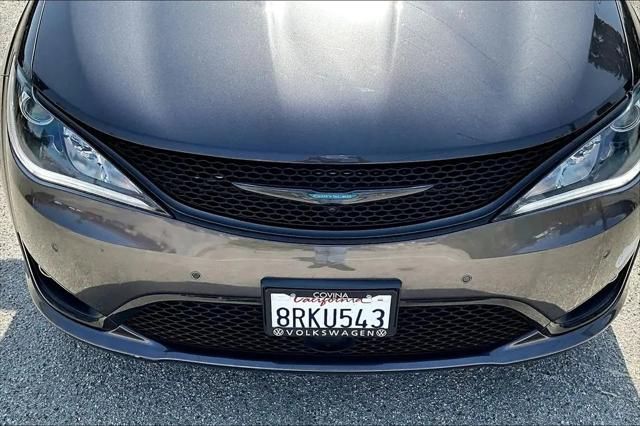 2020 Chrysler Pacifica Hybrid Limited