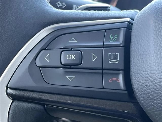 2022 Jeep Grand Cherokee Laredo 4x4