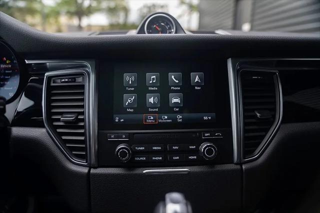 2018 Porsche Macan Macan