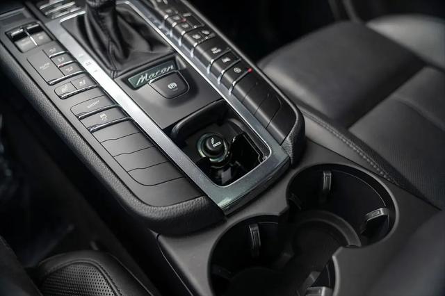 2018 Porsche Macan Macan