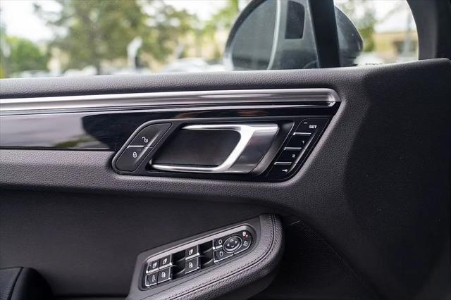 2018 Porsche Macan Macan