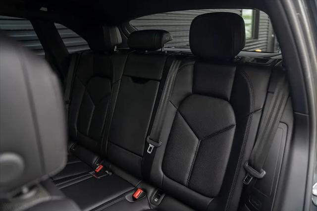 2018 Porsche Macan Macan