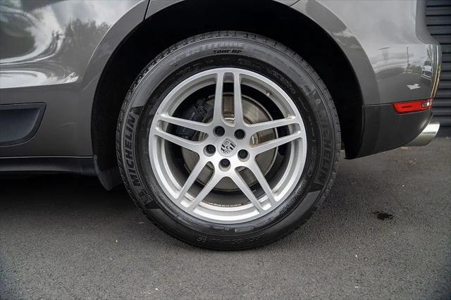 2018 Porsche Macan Macan